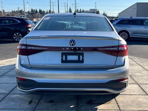 Used 2025 Volkswagen Jetta S image 10
