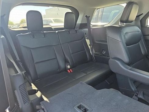 Used 2023 Ford Explorer XLT w/ Equipment Group 202A AWD/4WD image 9