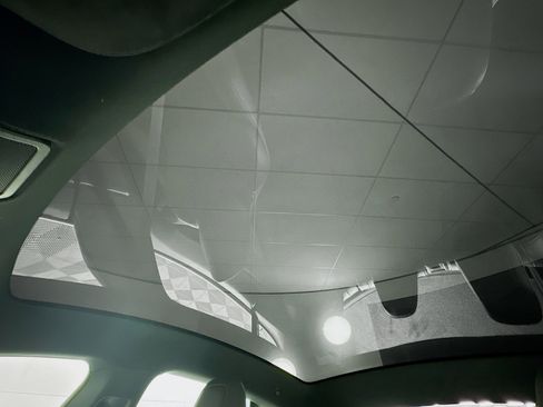 Used 2018 Tesla Model S 75D image 25