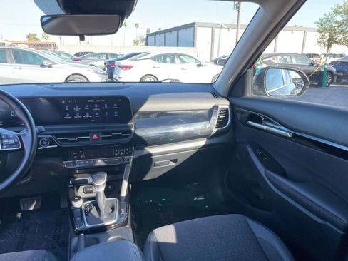 Used 2025 Kia Seltos S FWD image 36
