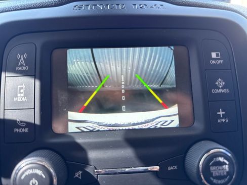 Used 2017 Jeep Renegade Trailhawk w/ Popular Equipment Group AWD/4WD image 21