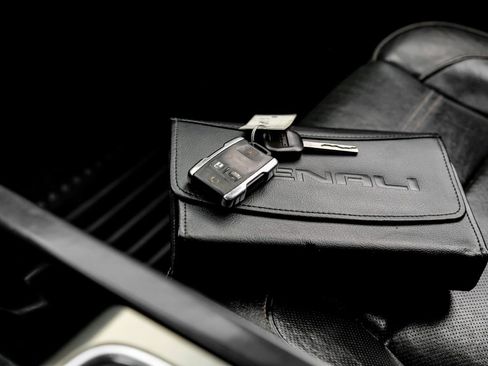 Used 2018 GMC Sierra 3500 Denali w/ Duramax Plus Package image 54