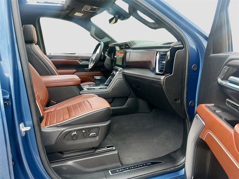 Used 2024 GMC Sierra 1500 Denali Ultimate image 30