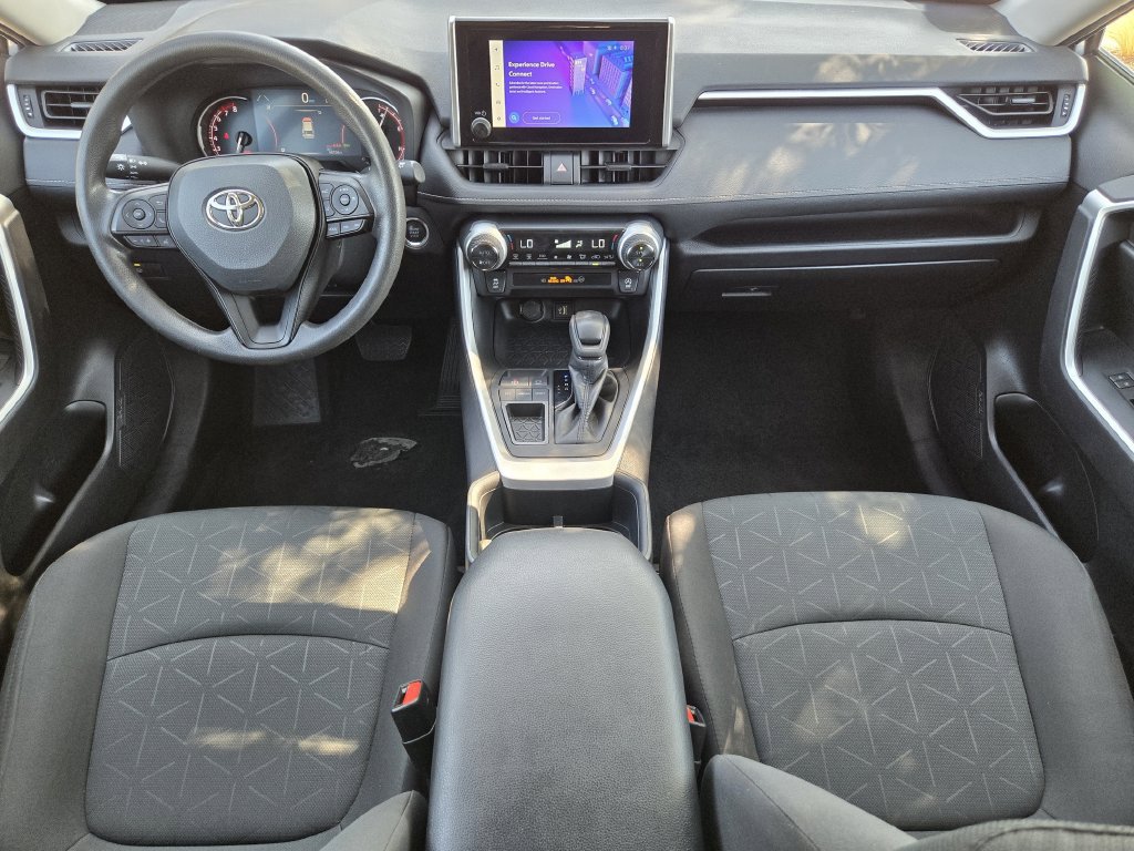 Used 2024 Toyota RAV4 XLE FWD image 22