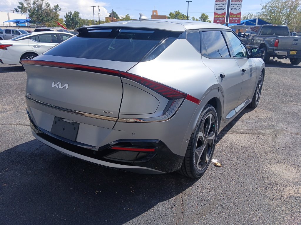 Used 2023 Kia EV6 GT-Line w/ GT-Line Suede Seat Package AWD/4WD image 2