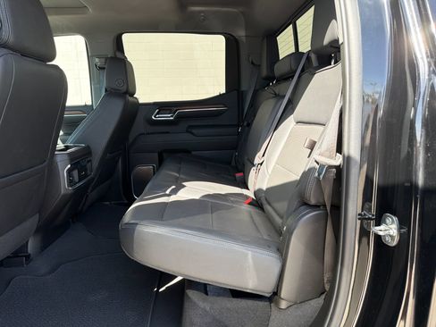 Used 2024 GMC Sierra 1500 Denali AWD/4WD image 12