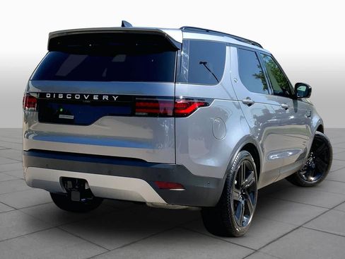 Used 2025 Land Rover Discovery S AWD/4WD image 12