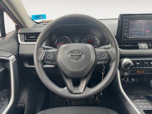 Used 2019 Toyota RAV4 LE w/ Carpet Mat Package image 14