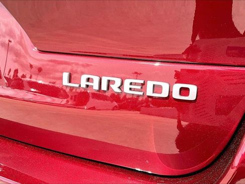New 2026 Jeep Grand Cherokee L Laredo AWD/4WD image 25