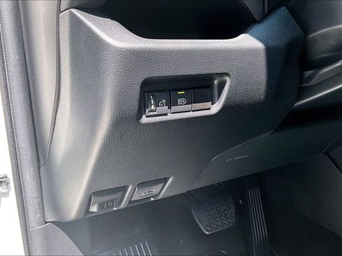 Certified 2023 Toyota RAV4 LE AWD/4WD image 39