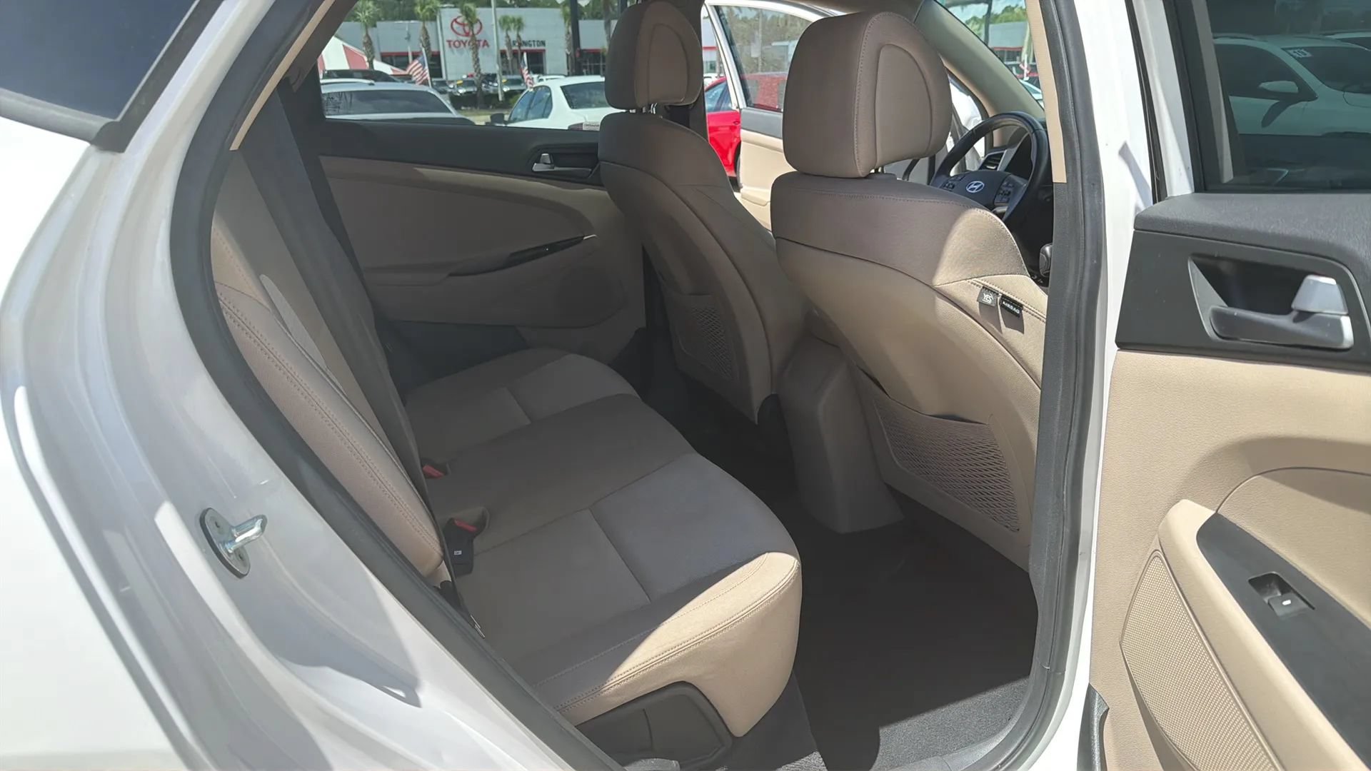 Used 2016 Hyundai Tucson Sport FWD image 16