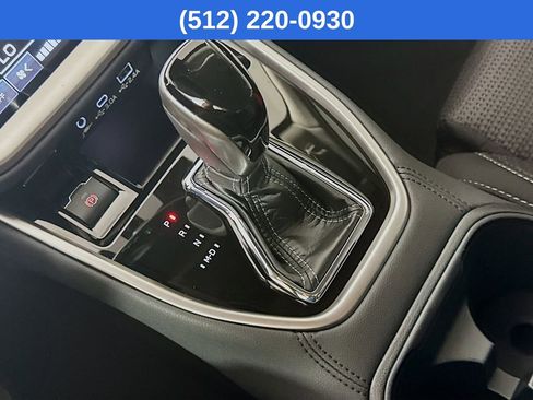 Used 2025 Subaru Outback Premium AWD/4WD image 20