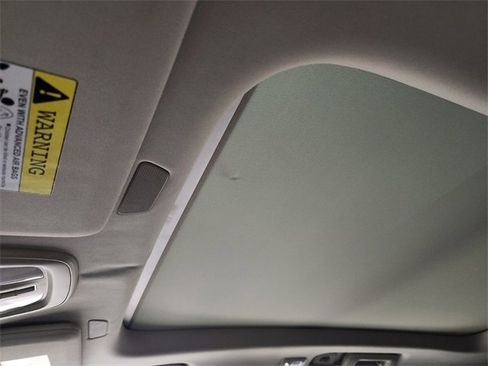 Used 2025 Volvo XC90 B5 Plus image 26