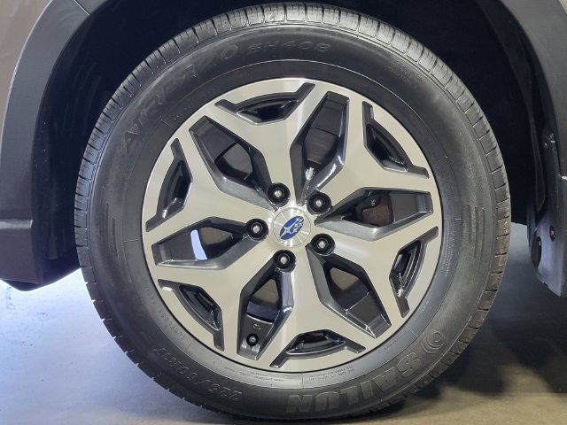 Used 2019 Subaru Forester Premium w/ All-Weather Package AWD/4WD image 10