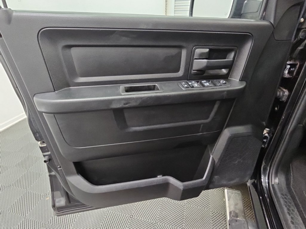 Used 2019 RAM 1500 Tradesman w/ Tradesman SXT Package AWD/4WD image 27
