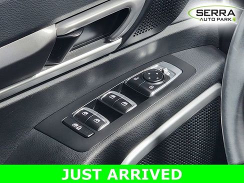 Used 2023 Kia Telluride S w/ S Sunroof Package FWD image 23