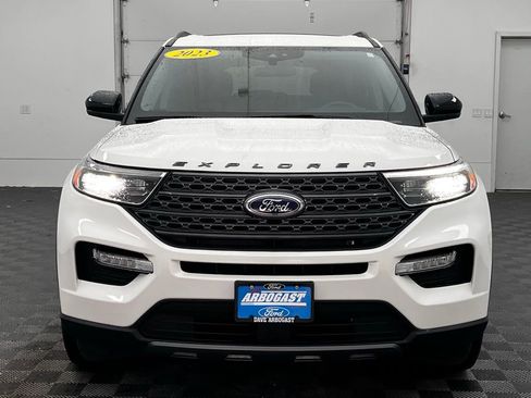 Used 2023 Ford Explorer XLT w/ Equipment Group 202A image 16