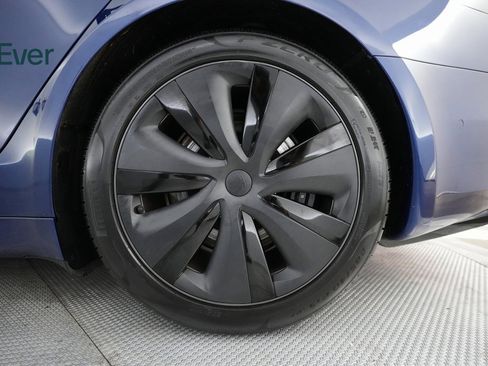 Used 2022 Tesla Model S image 18