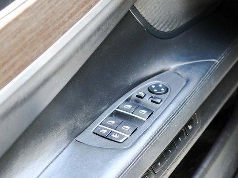 Used 2012 BMW 750i xDrive AWD/4WD image 10