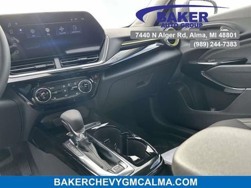 New 2026 Chevrolet Trax ACTIV w/ Sunroof Package image 16