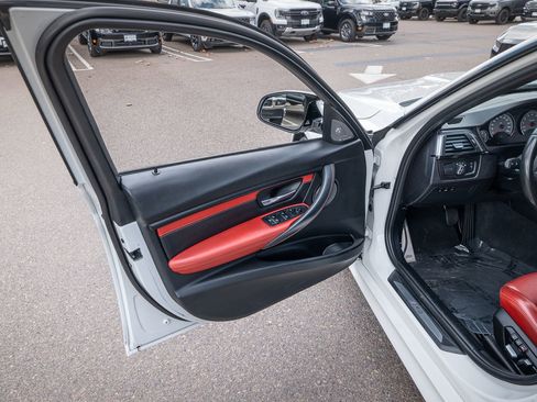 Used 2018 BMW M3 Base image 22