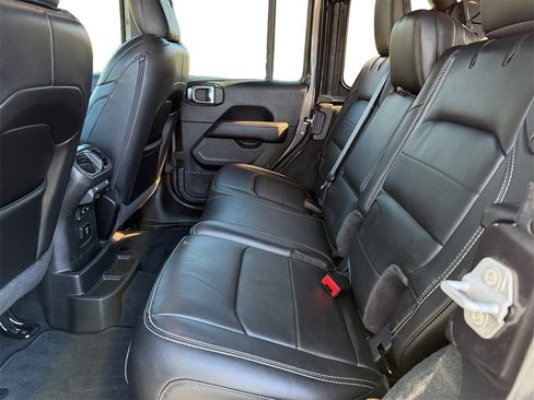 Certified 2022 Jeep Wrangler Unlimited Sahara w/ LED Lighting Group image 14