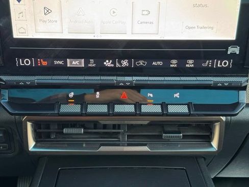 Used 2024 GMC Hummer EV 3X w/ LPO, Illumination Package AWD/4WD image 23
