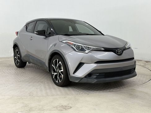 Used 2019 Toyota C-HR XLE FWD image 7
