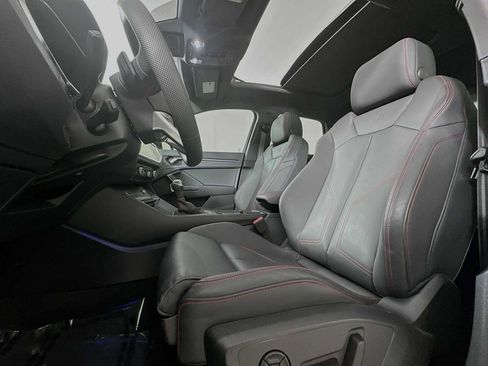 Used 2025 Audi Q3 2.0T Premium Plus w/ Premium Plus Package image 19