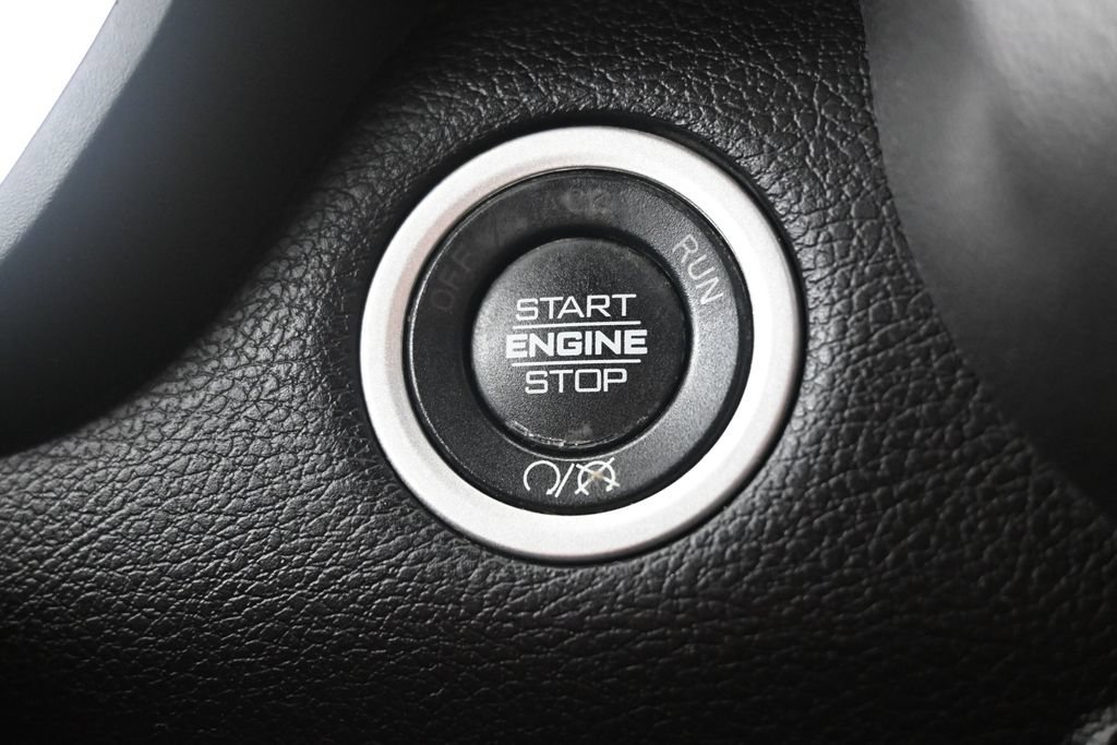 Used 2024 RAM 2500 Big Horn w/ Off Road Package AWD/4WD image 9