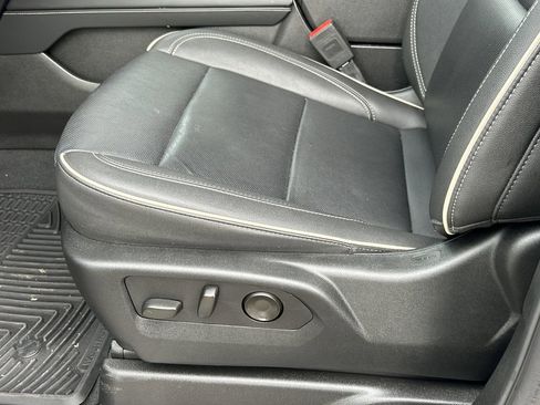 Certified 2024 GMC Yukon XL SLT w/ SLT Luxury Package image 22