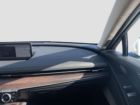 Used 2024 Genesis G80 image 19