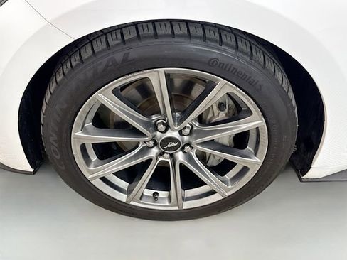 Used 2017 Ford Mustang GT Premium image 28