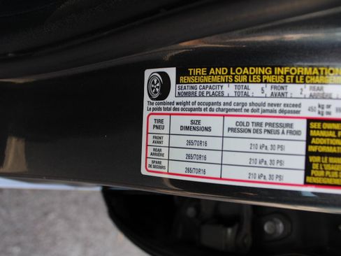 Used 2020 Toyota Tacoma TRD Off-Road w/ Technology Package image 25