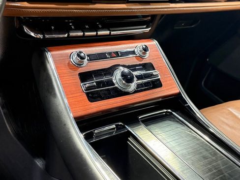 Used 2022 Lincoln Aviator Grand Touring w/ Equipment Group 301A image 15