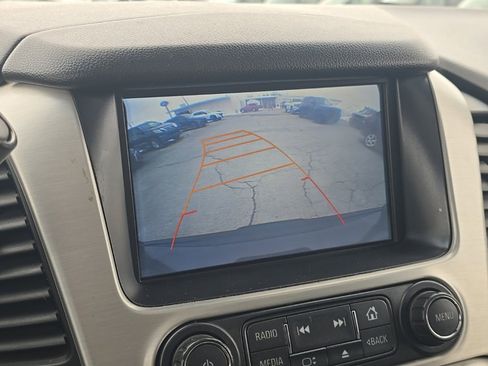 Used 2017 GMC Yukon XL SLT w/ Open Road Package image 49