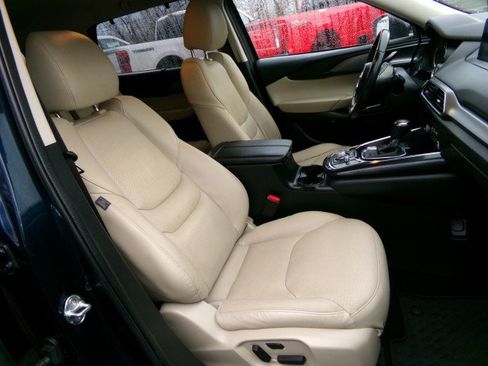 Used 2019 MAZDA CX-9 Touring w/ Touring Premium Package image 13