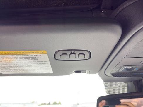 Used 2022 Ford Bronco Badlands image 21