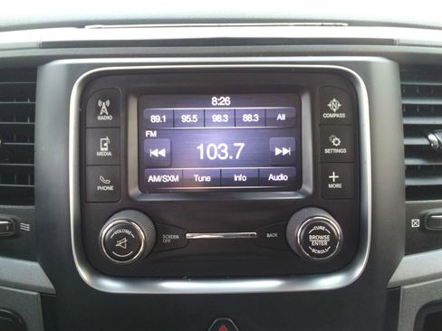 Used 2013 RAM 2500 Tradesman w/ Chrome Appearance Group image 19