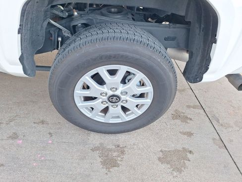 Used 2025 Toyota Tacoma SR5 image 11
