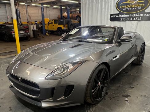 Used 2017 Jaguar F-TYPE image 3