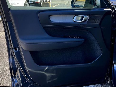 New 2026 Volvo XC40 B5 Ultra w/ Protection Package Premier image 11