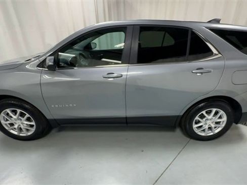 Used 2024 Chevrolet Equinox LT w/ LPO, Floor Liner Package image 5