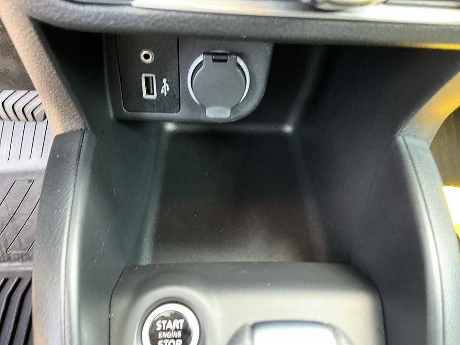 Used 2025 Nissan Kicks Play S FWD image 19