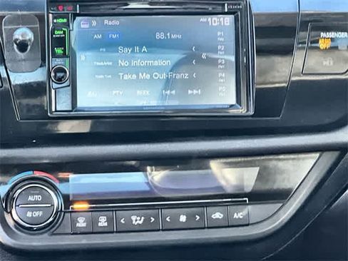 Used 2014 Toyota Corolla S image 18