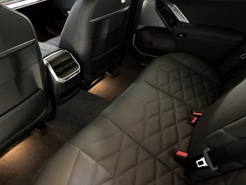 New 2026 BMW 740i image 21