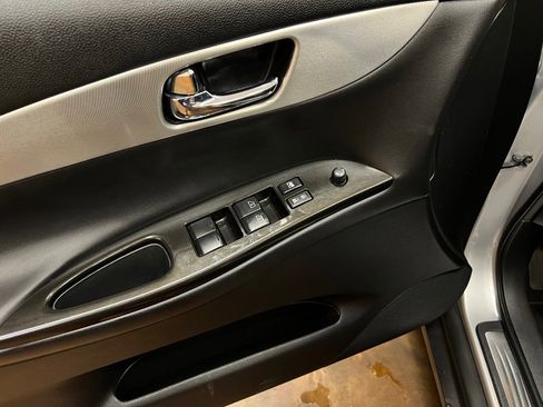 Used 2017 INFINITI QX50 AWD image 29