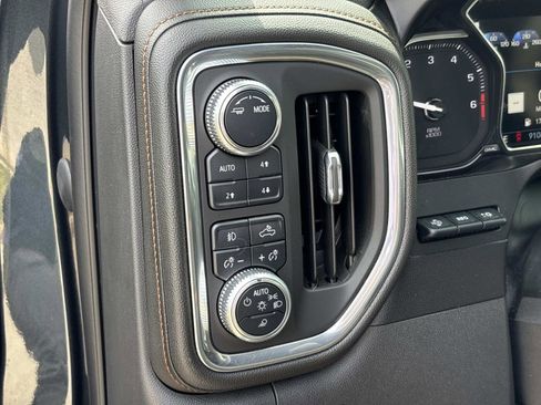 Used 2020 GMC Sierra 1500 AT4 w/ AT4 Premium Package image 18