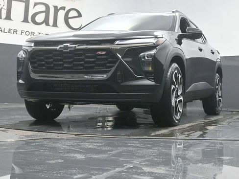 New 2026 Chevrolet Trax RS w/ Sunroof Package image 4