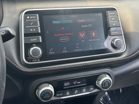 Used 2019 Nissan Kicks SR FWD image 25